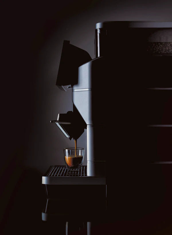 Saeco Magic M1 Fully Automatic Coffee Machine Professional Bean-to-Cup Espresso Maker with Milk Frother for Home & Office Use