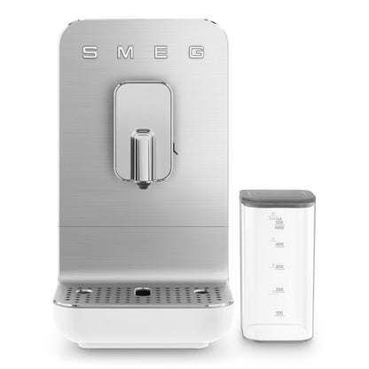 SMEG BCC13WHMEU Automatic Coffee Machine White – Collezione Style, Built-In Grinder, Integrated Milk System, 19-Bar Pump, 5 Coffee & 4 Milk Drinks, Compact Design